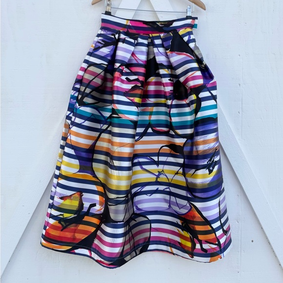 Parisian dream Size 4-6 midi-length full skirt - Picture 1 of 8